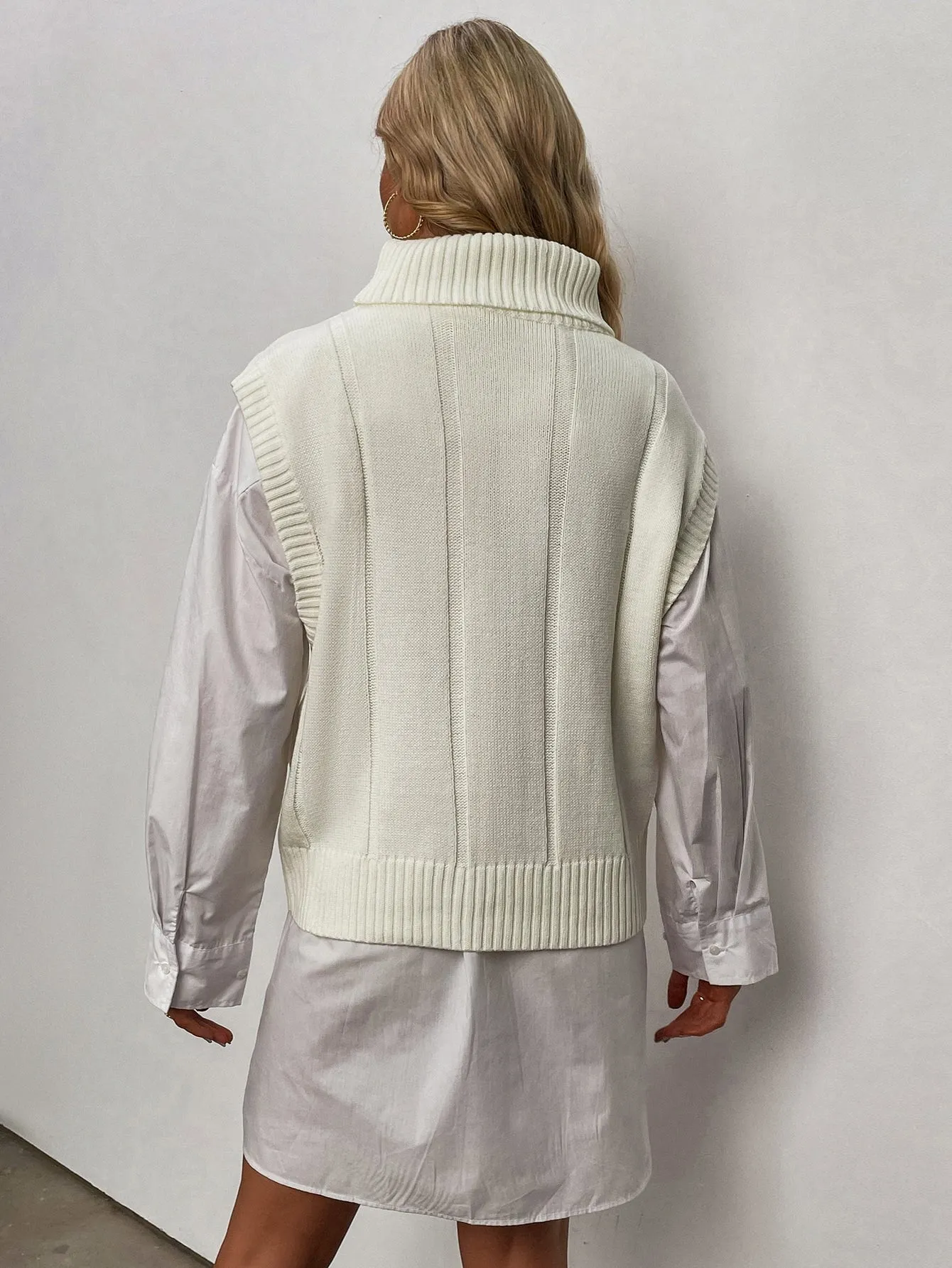Casual Plain Sleeveless Funnel Neck Regular Women Knit Top