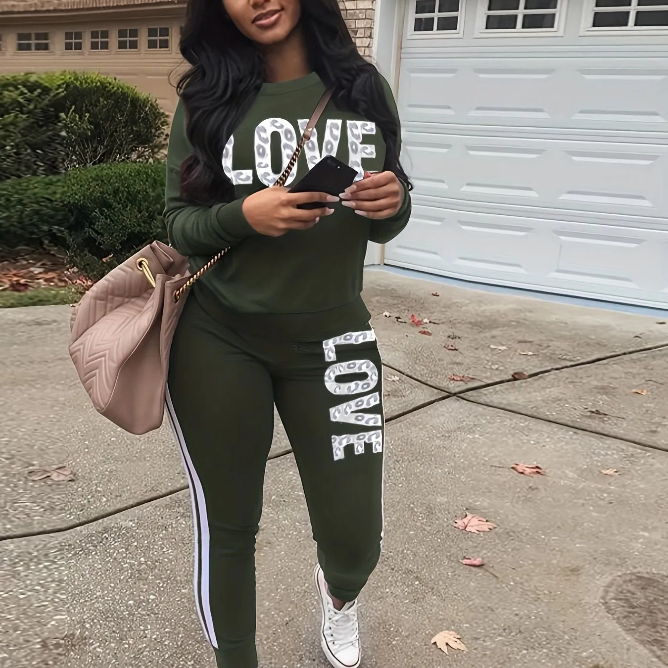 Chic Love Letter Printed Womens Two-piece Set - Comfy Long Sleeve Top & Stylish Pants for Fall & Winter