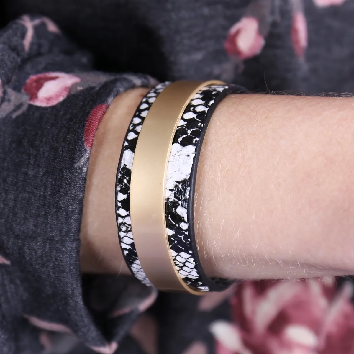 Hdb2608 - Snake Skin Leather Cuff Bracelet
