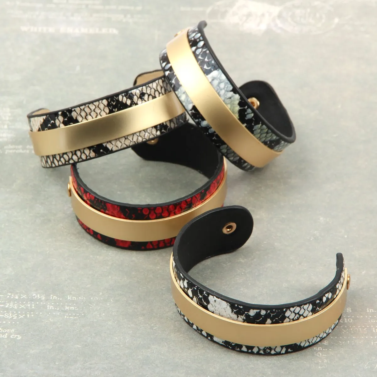 Hdb2608 - Snake Skin Leather Cuff Bracelet