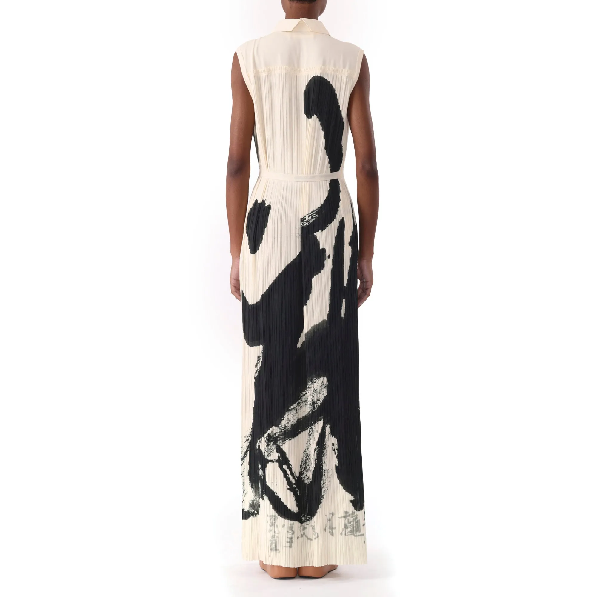 PLEATED SLEEVELESS SHIRTDRESS WITH ARTWORK BY TONG YANG TZE