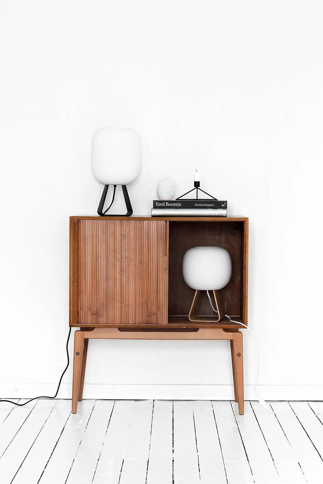 TOAD table lamp